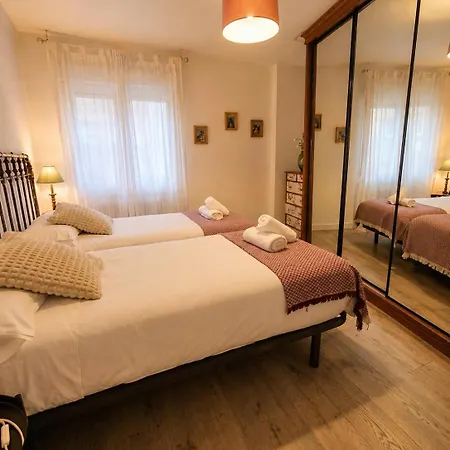 R2R - Amplio Y Moderno Apartamento - 1A108 * Хихон